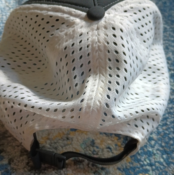 Eddie Bauer Hat - Picture 4 of 5